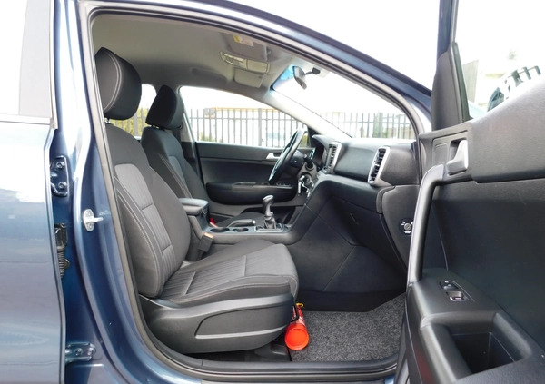 Kia Sportage cena 74980 przebieg: 156200, rok produkcji 2020 z Przedbórz małe 596